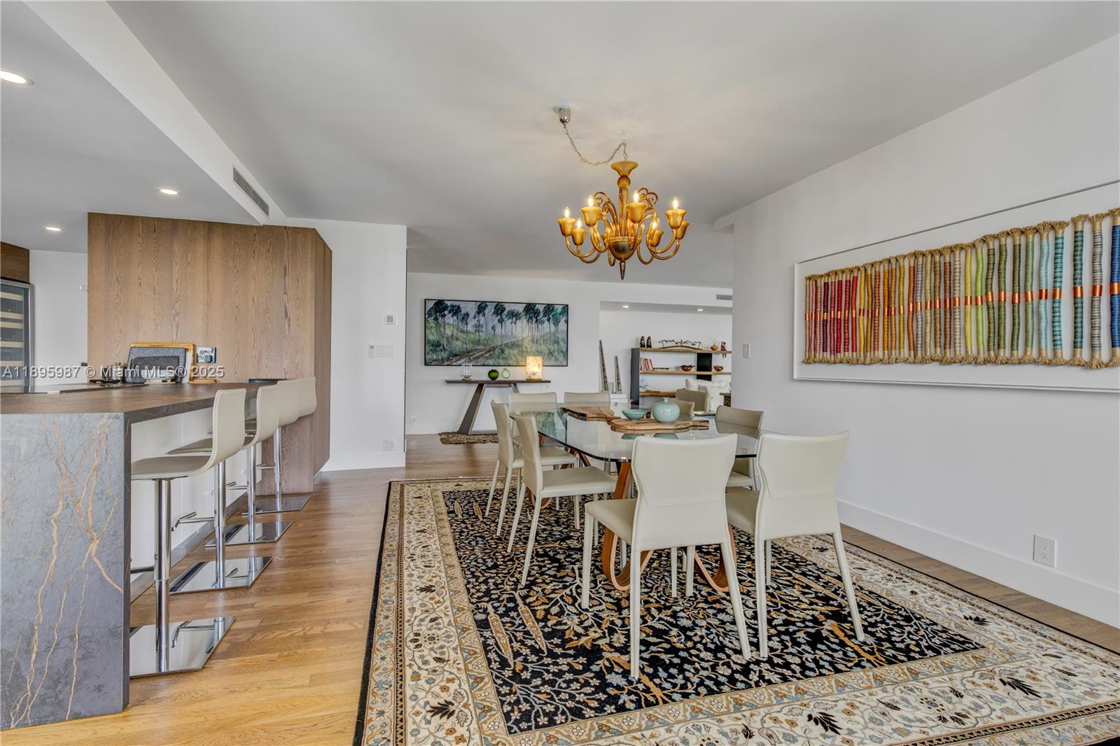 5500 Collins Ave # 1104