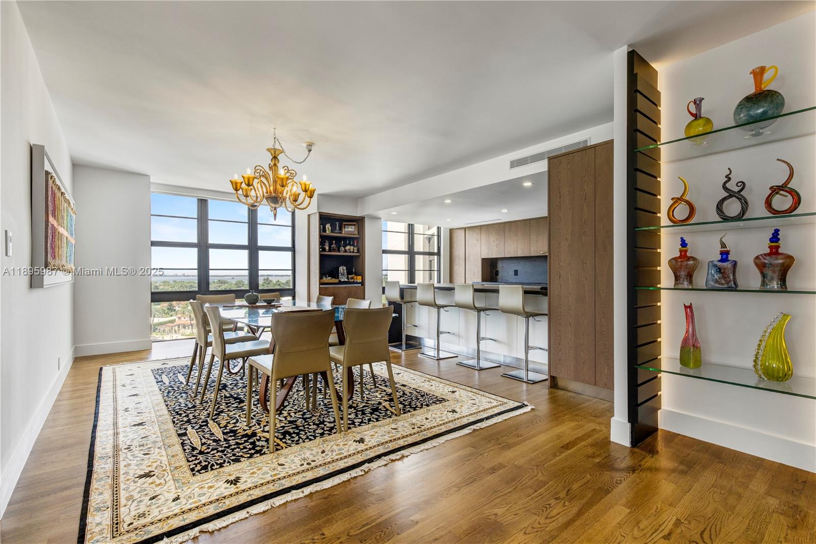5500 Collins Ave # 1104