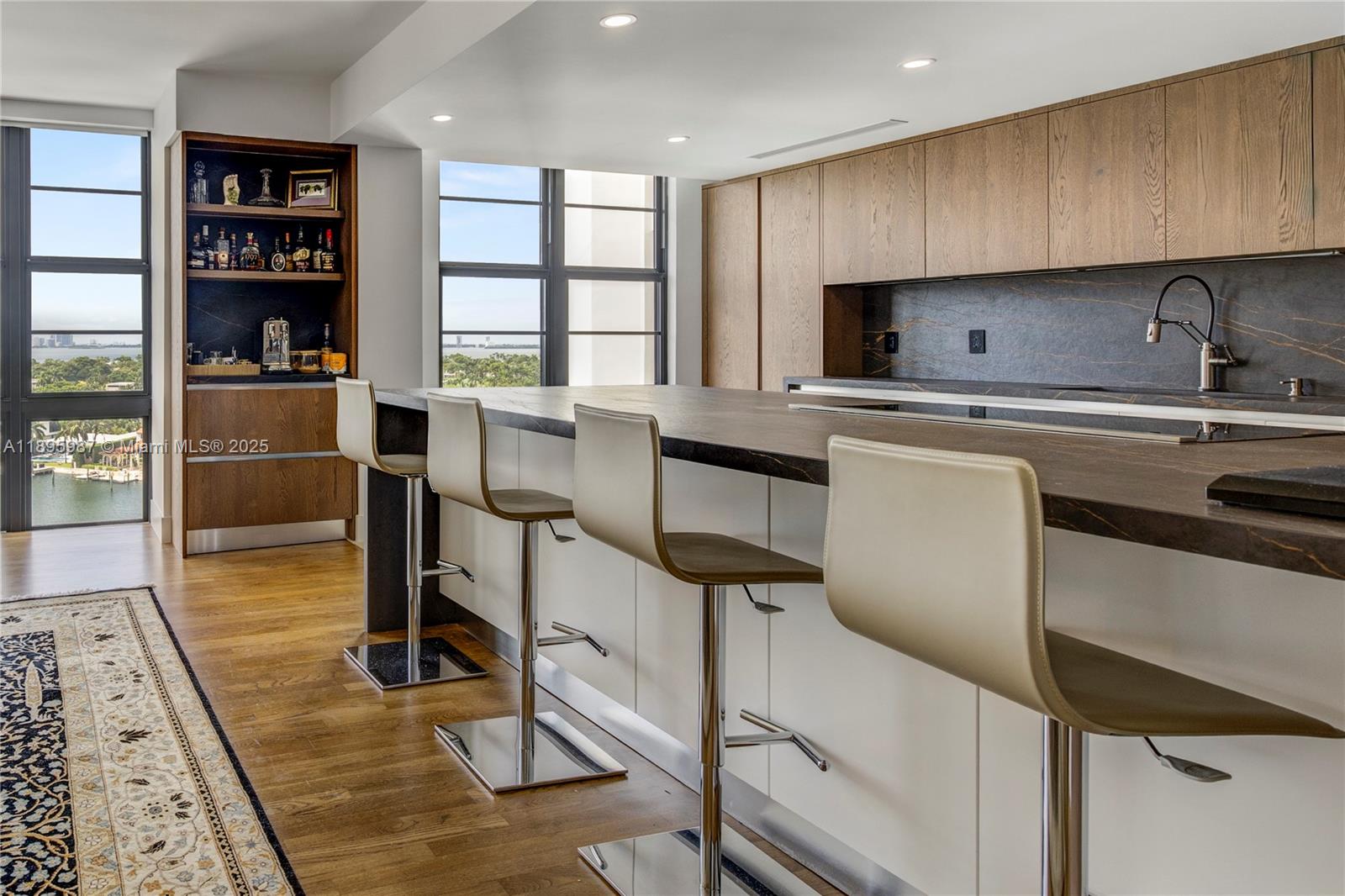 5500 Collins Ave # 1104