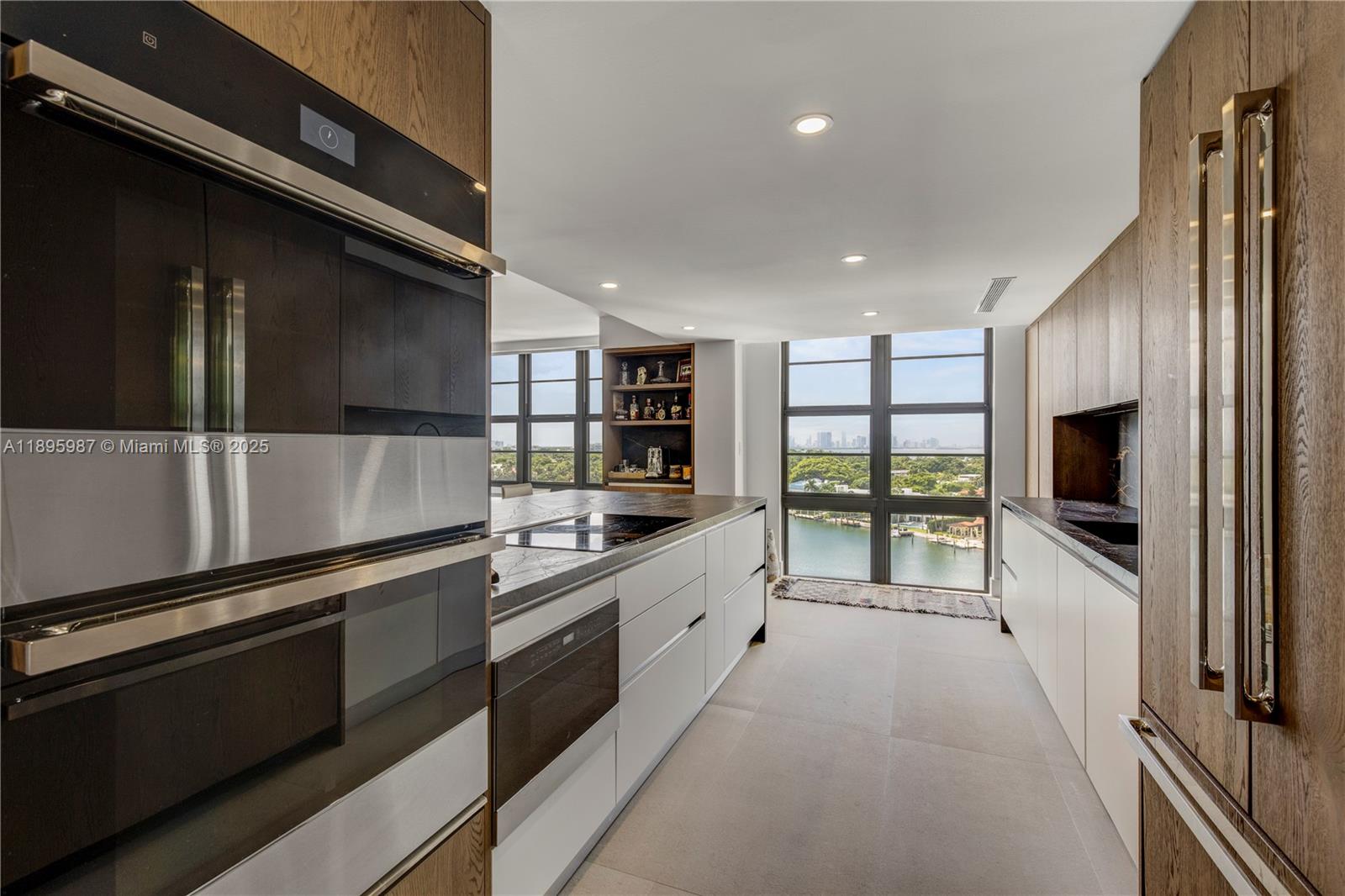 5500 Collins Ave # 1104