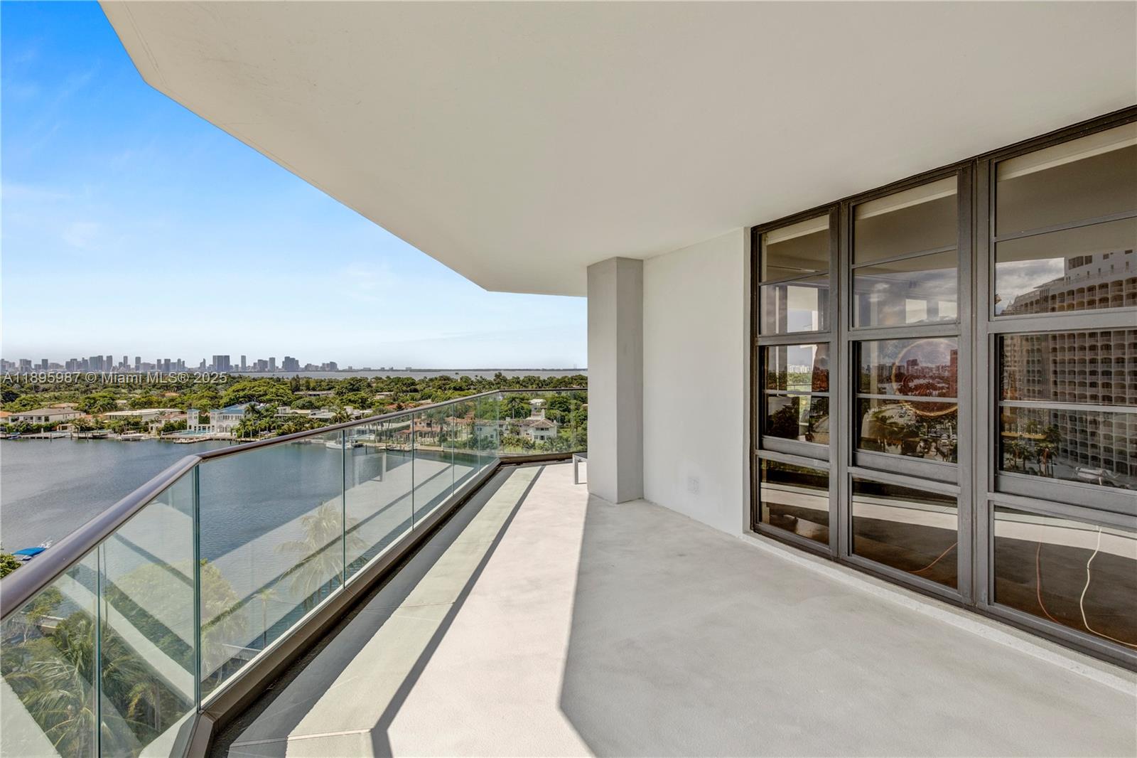 5500 Collins Ave # 1104