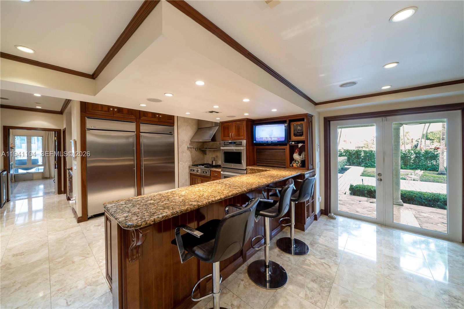 6465 Pine Tree Drive Cir
