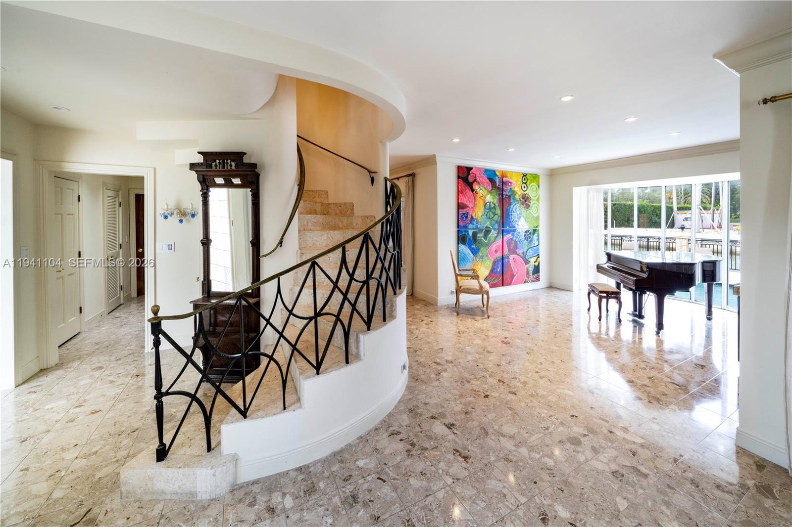 6465 Pine Tree Drive Cir