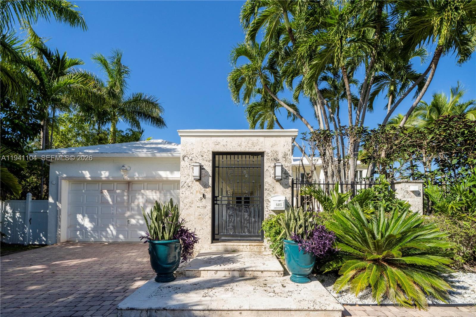 6465 Pine Tree Drive Cir