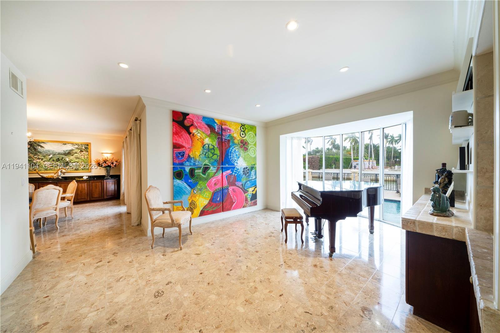 6465 Pine Tree Drive Cir