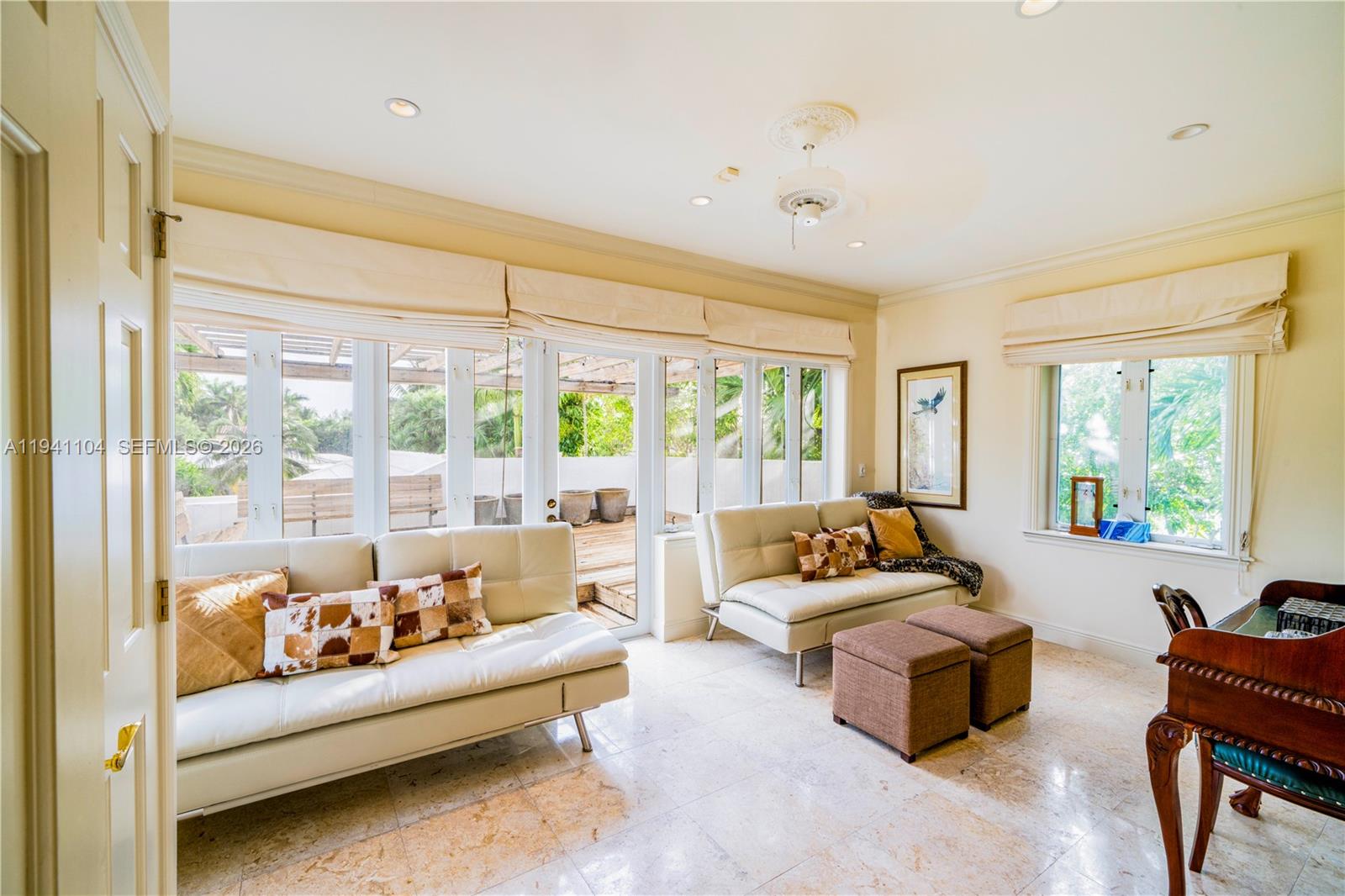 6465 Pine Tree Drive Cir