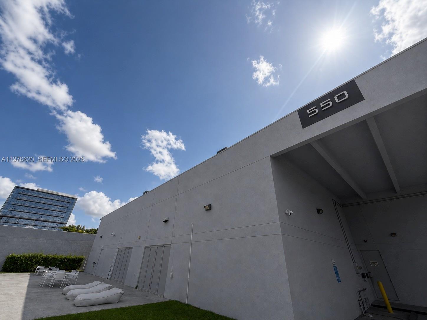 550 NW 29th St