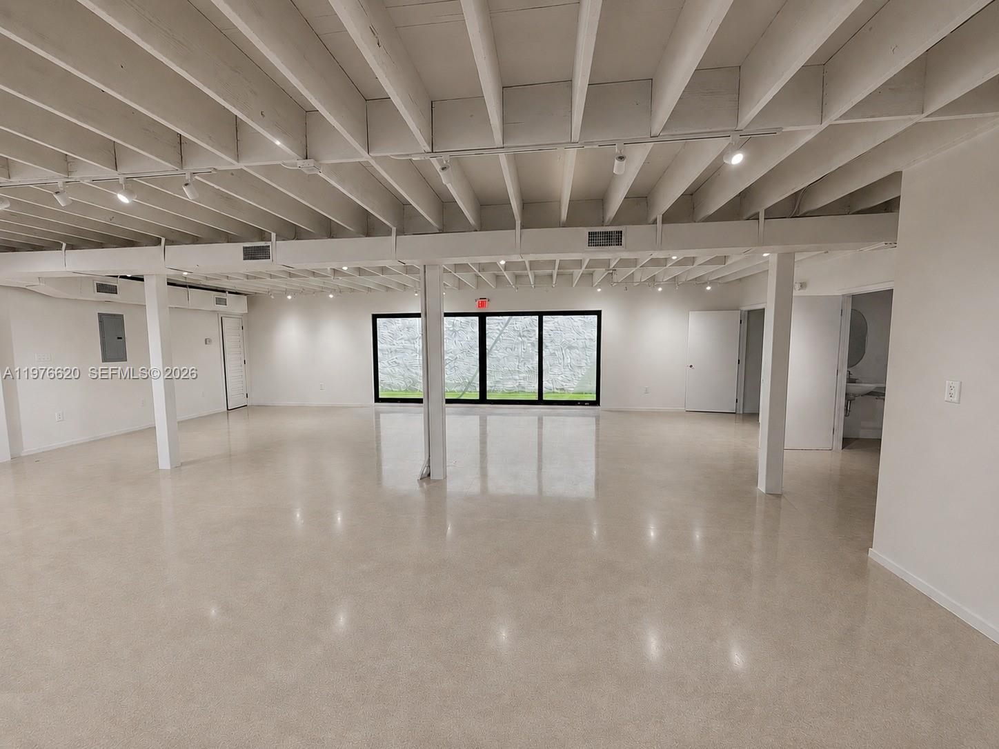 550 NW 29th St