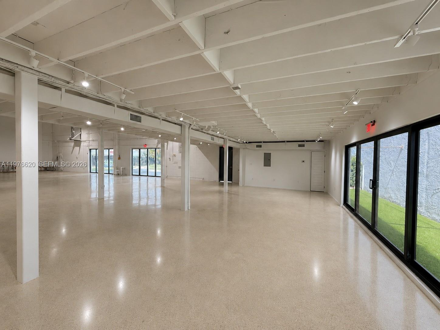 550 NW 29th St