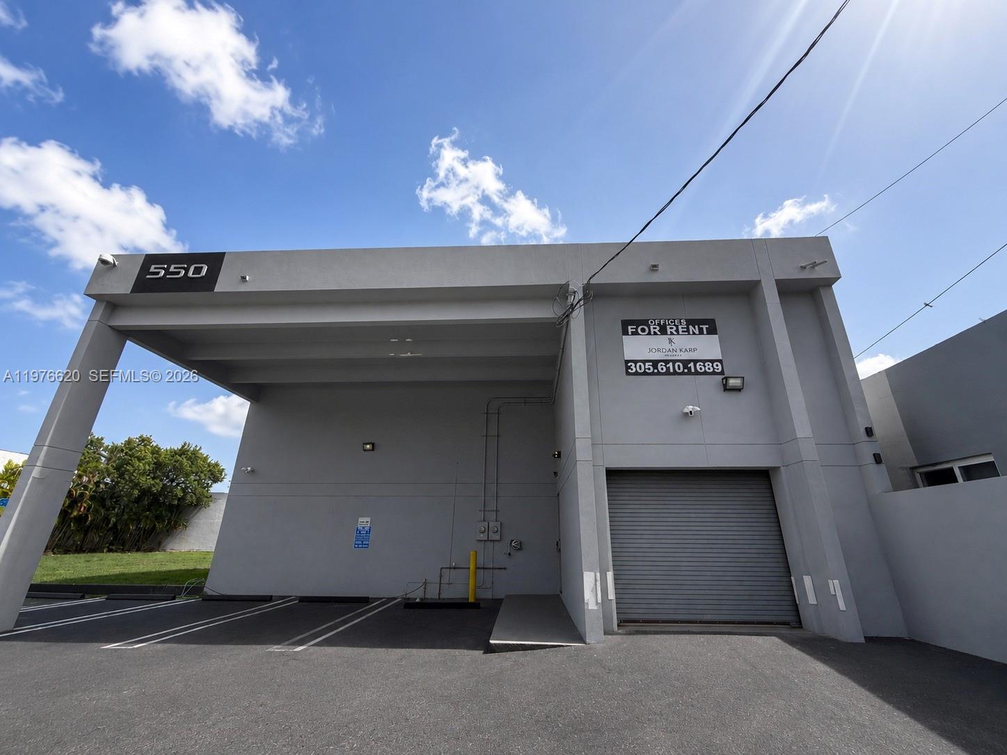 550 NW 29th St