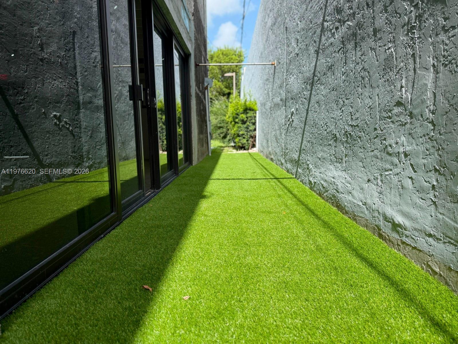 550 NW 29th St