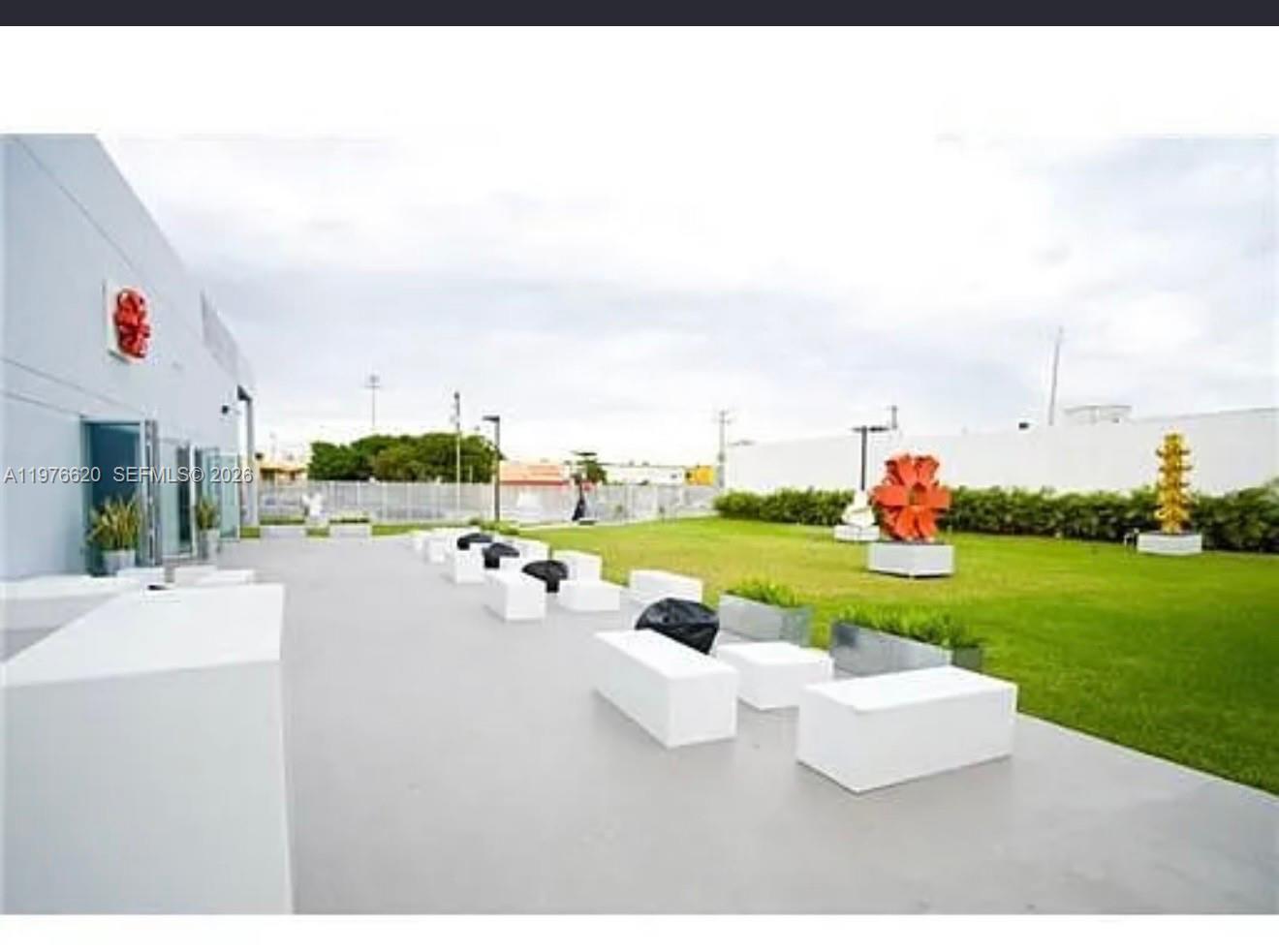 550 NW 29th St