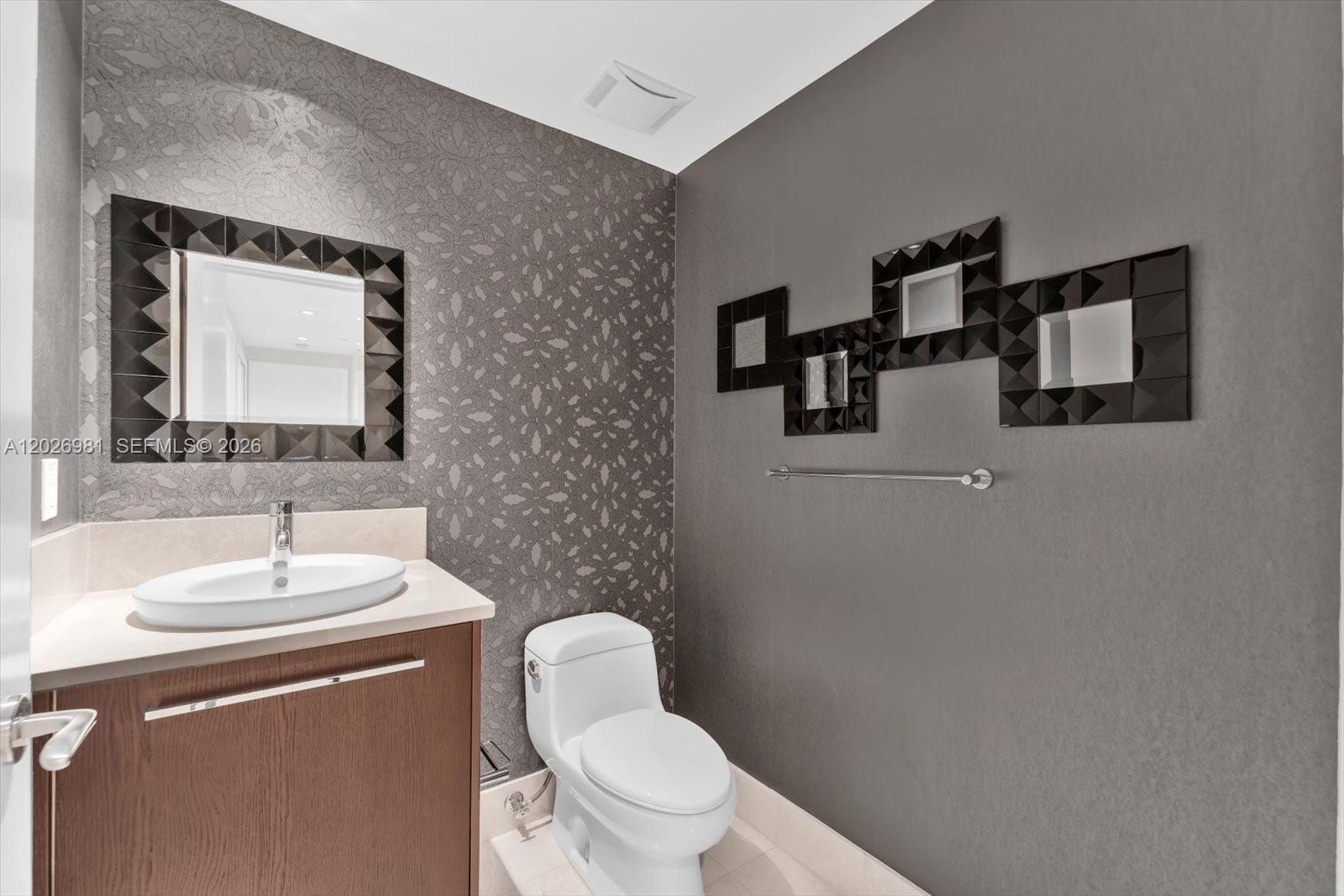 17121 Collins Ave # 3905