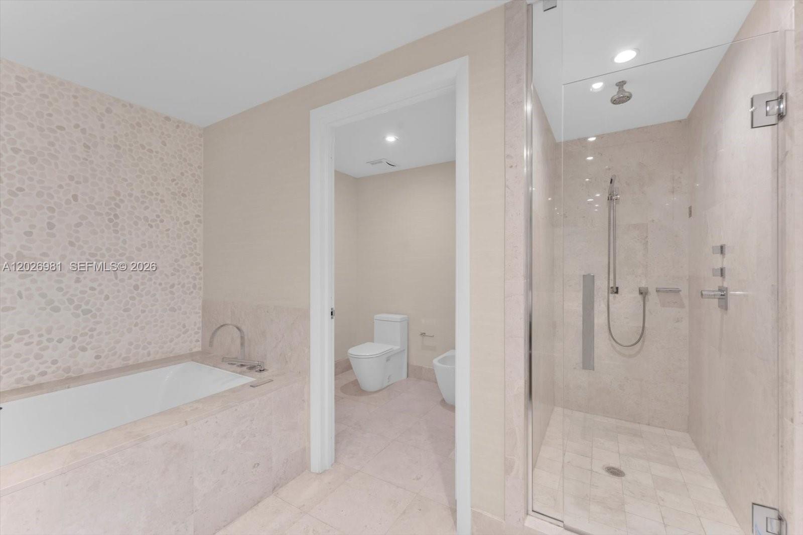 17121 Collins Ave # 3905