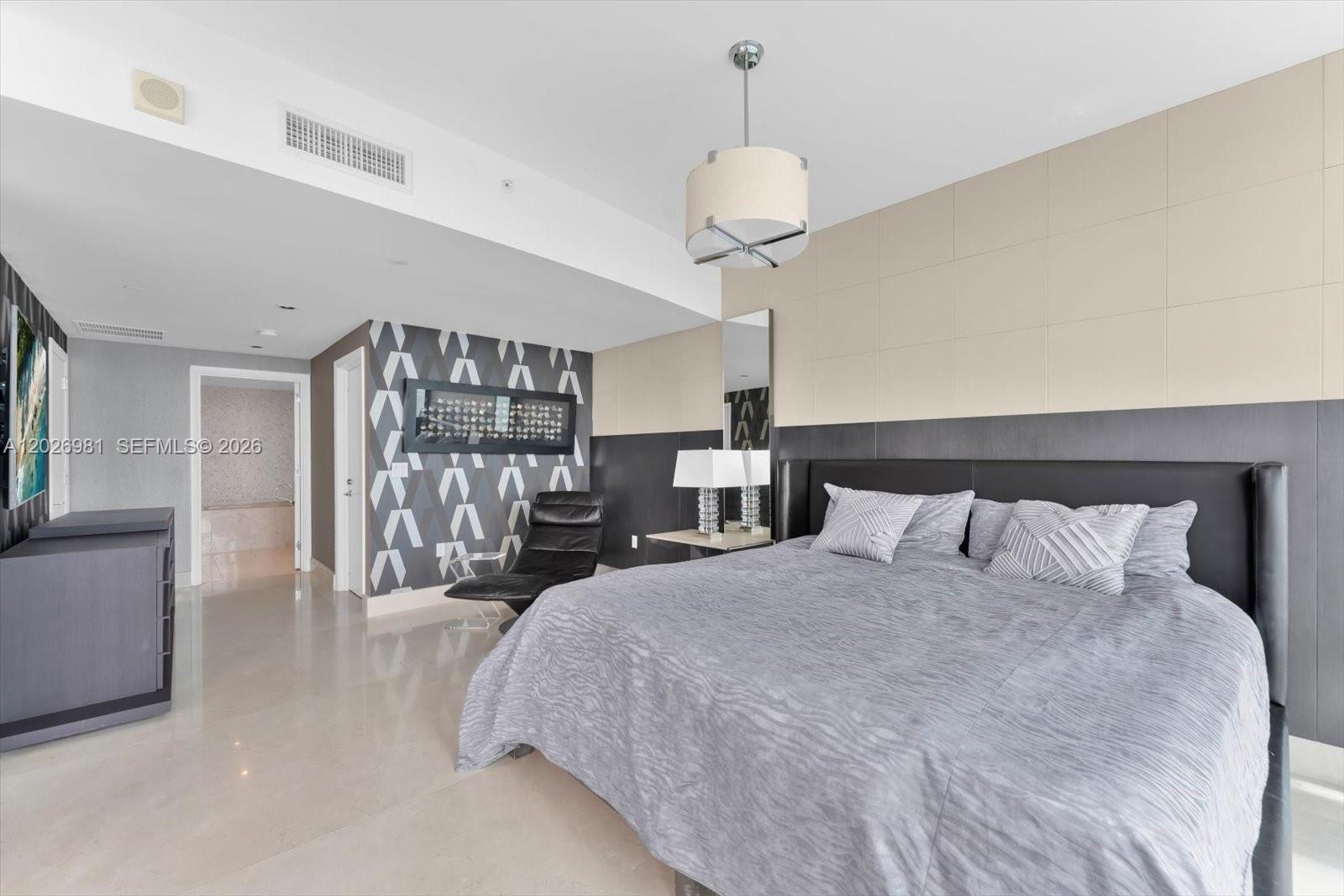 17121 Collins Ave # 3905