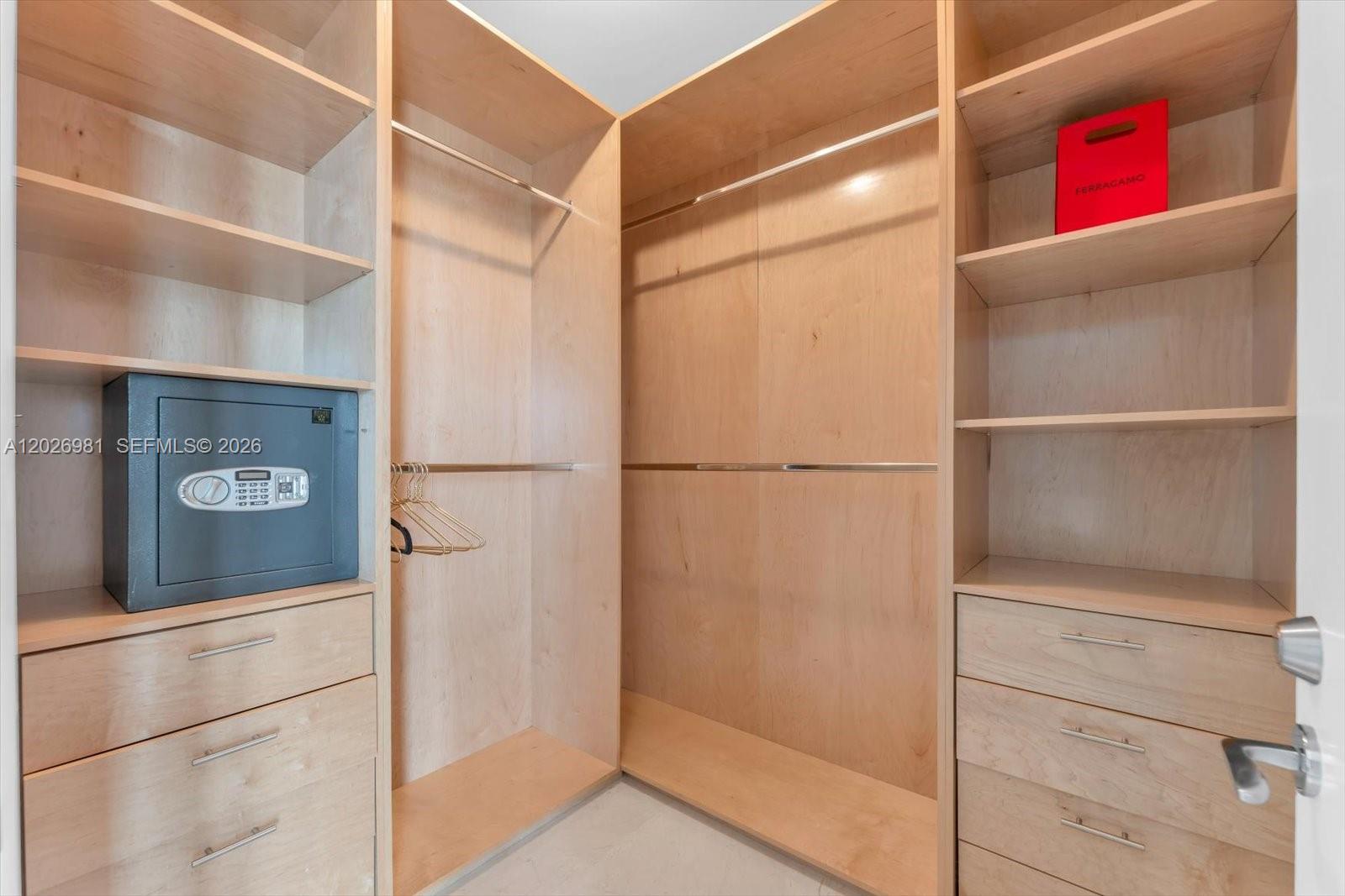 17121 Collins Ave # 3905