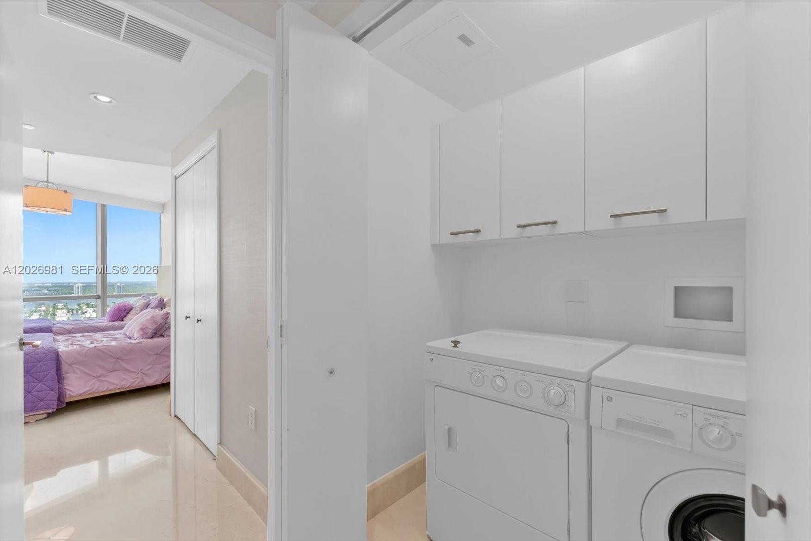 17121 Collins Ave # 3905