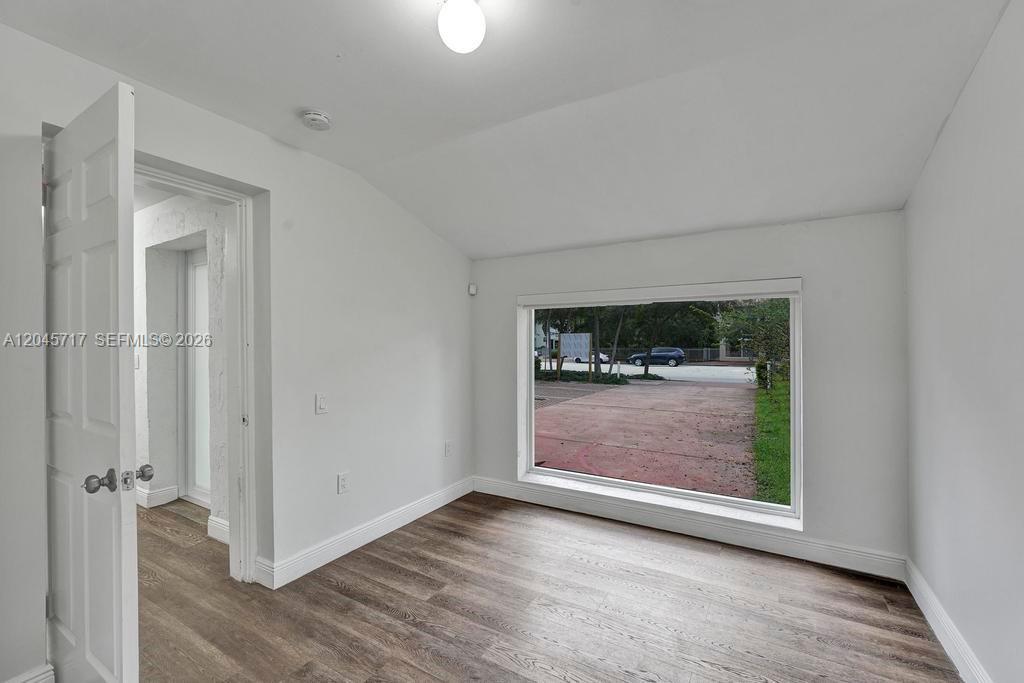 1225 Alton Rd