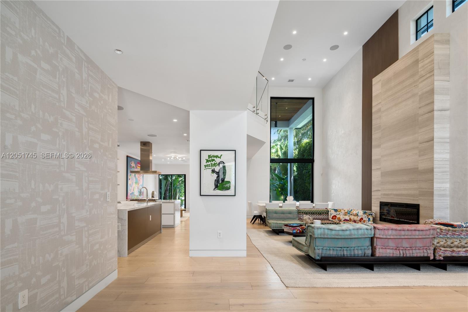4442 Prairie Ave
