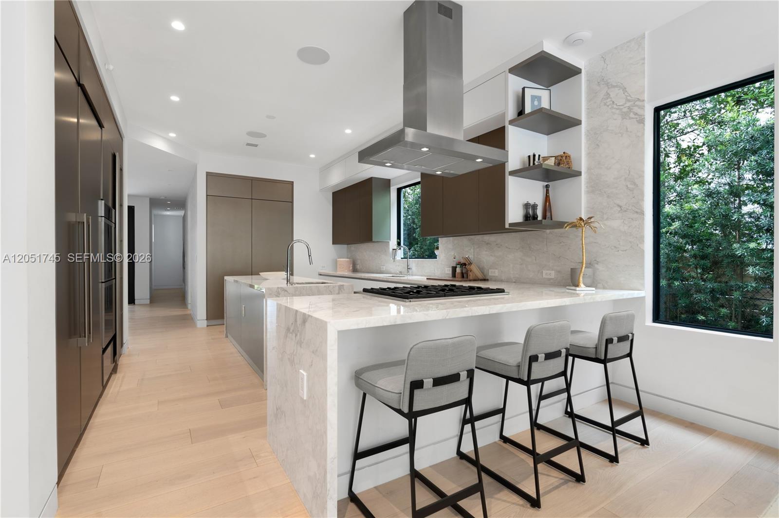 4442 Prairie Ave