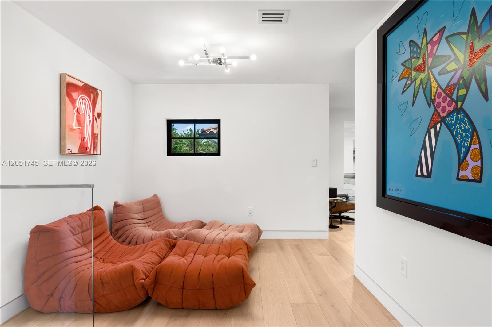 4442 Prairie Ave