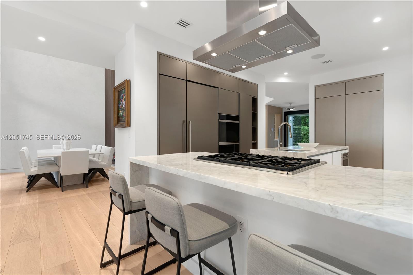 4442 Prairie Ave
