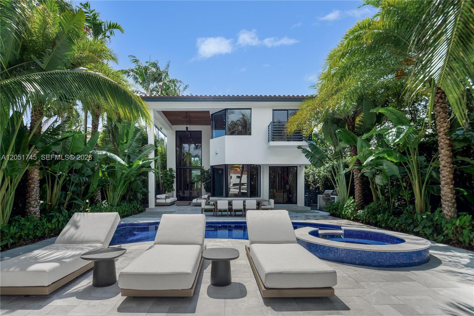 4442 Prairie Ave