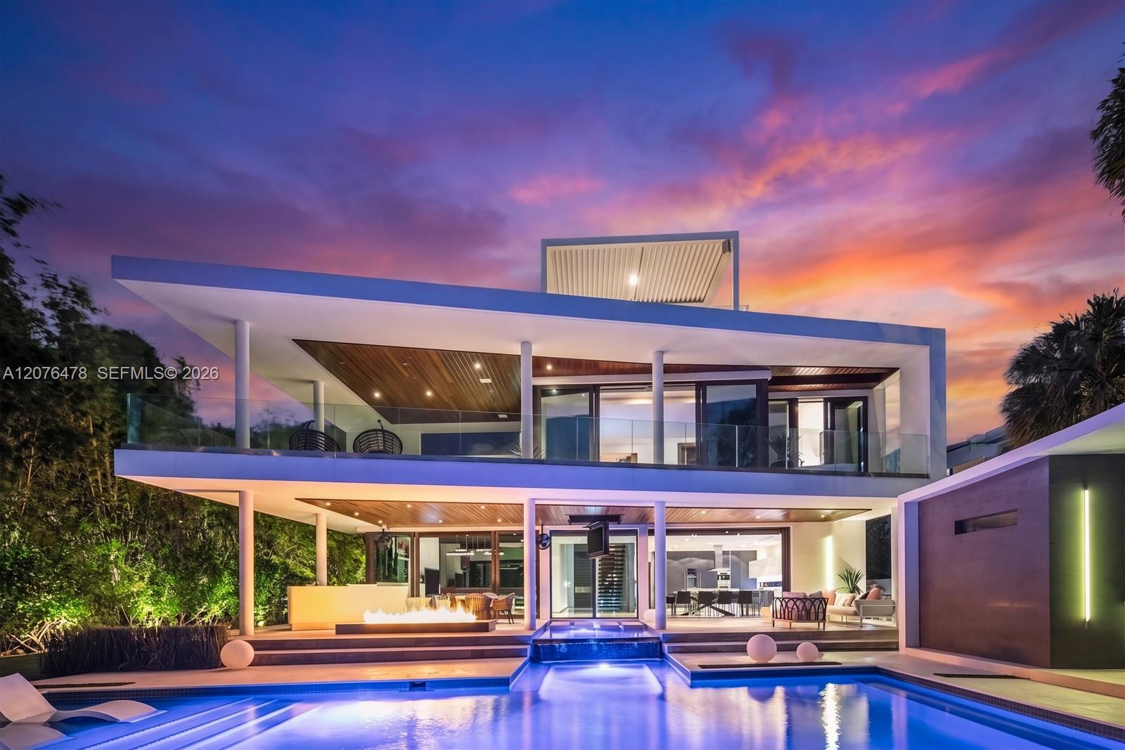 528 Lakeview Ct