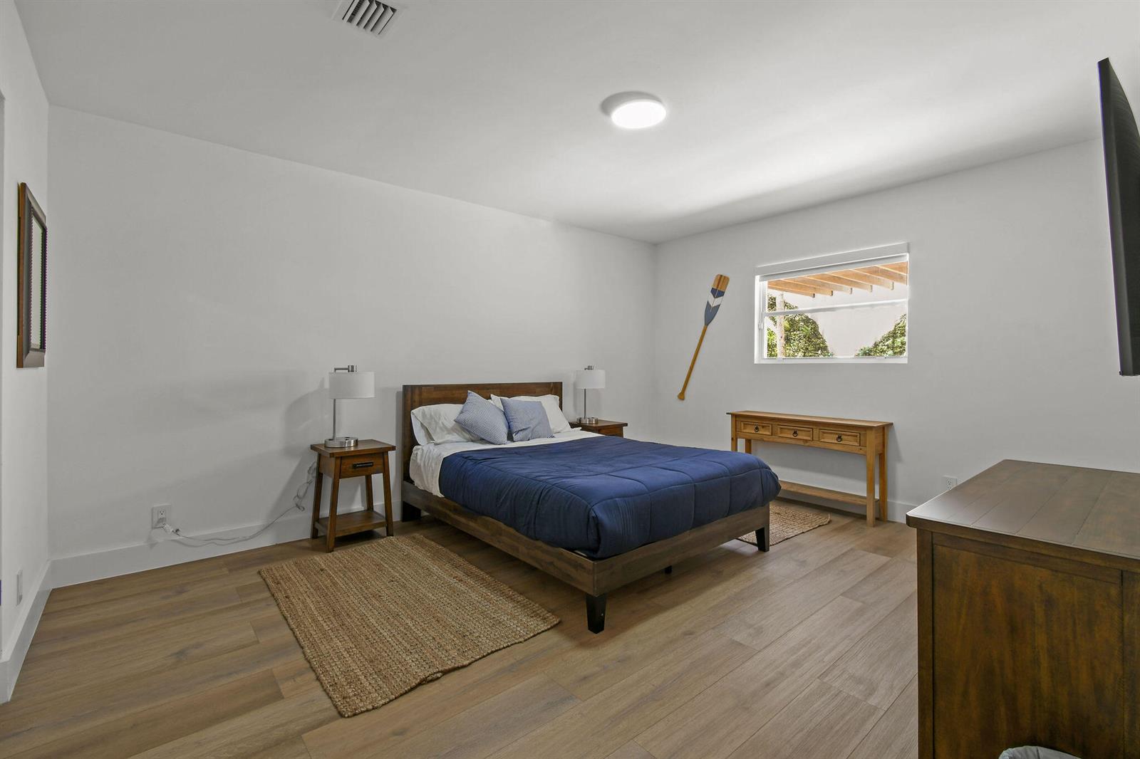 114 N Beach Road