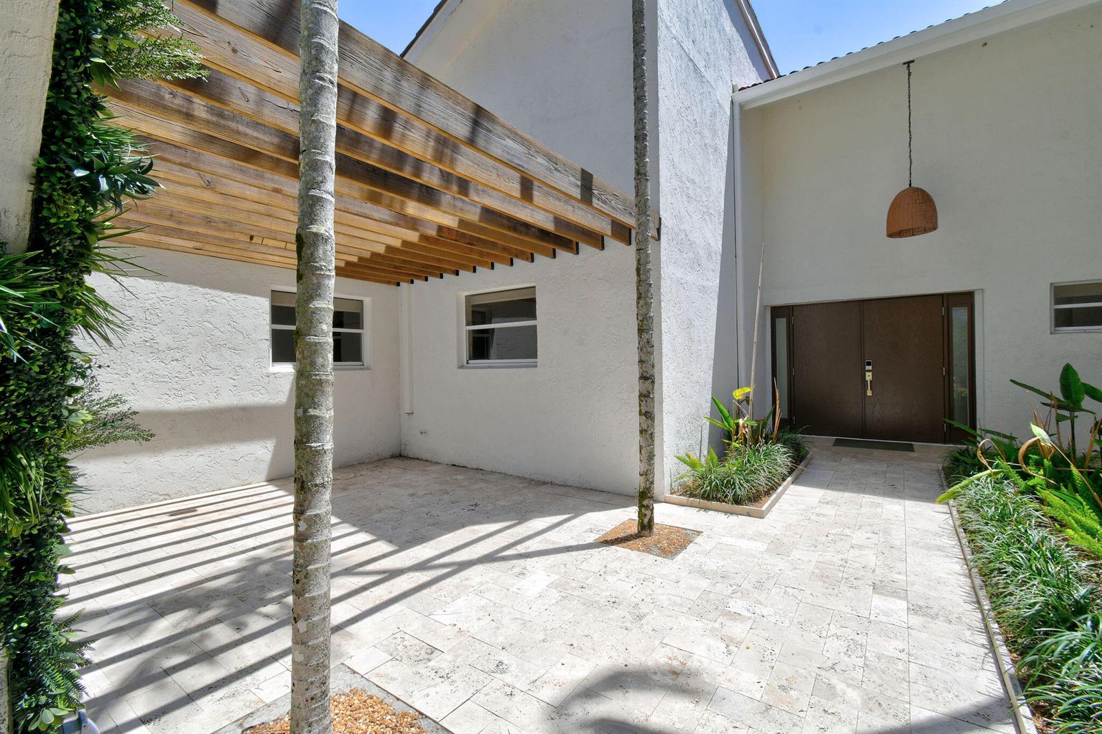 114 N Beach Road