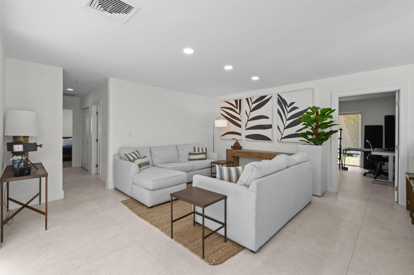 114 N Beach Road