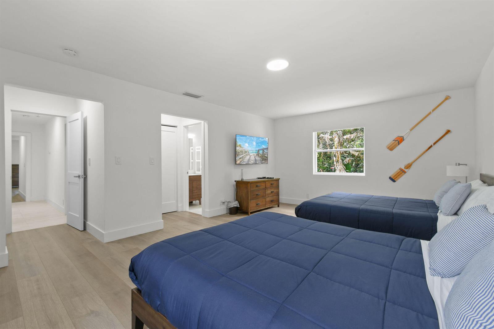 114 N Beach Road