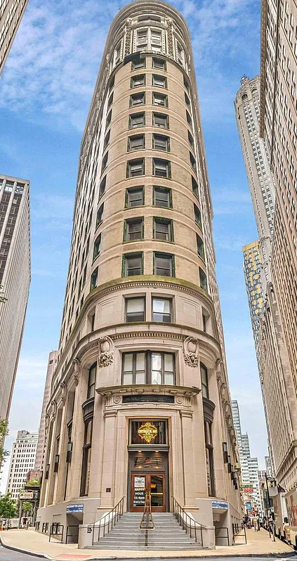 1 Wall Street Court 1102