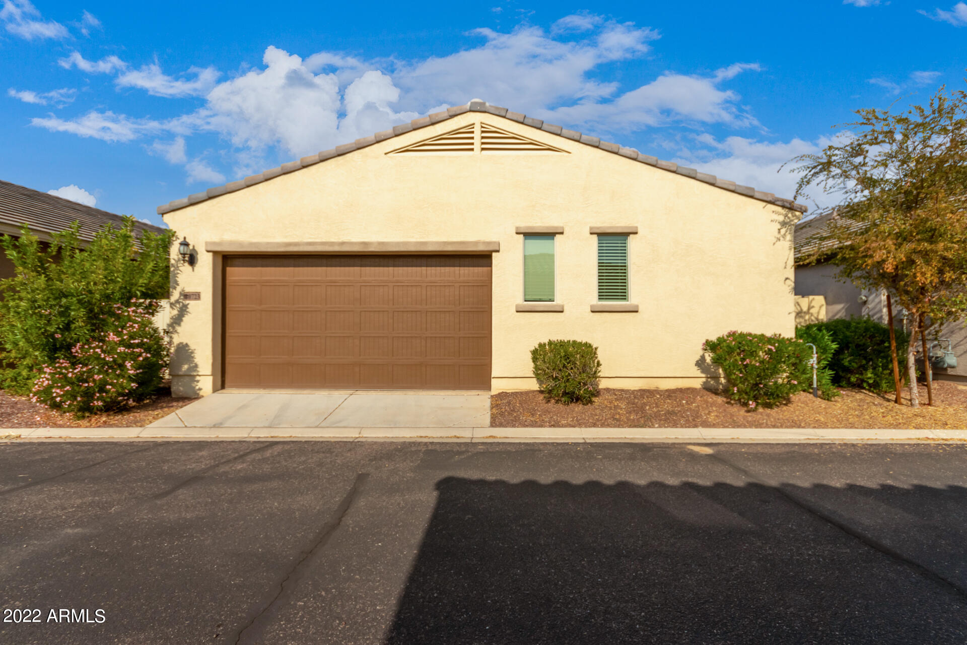 20723 W LEGEND Trail