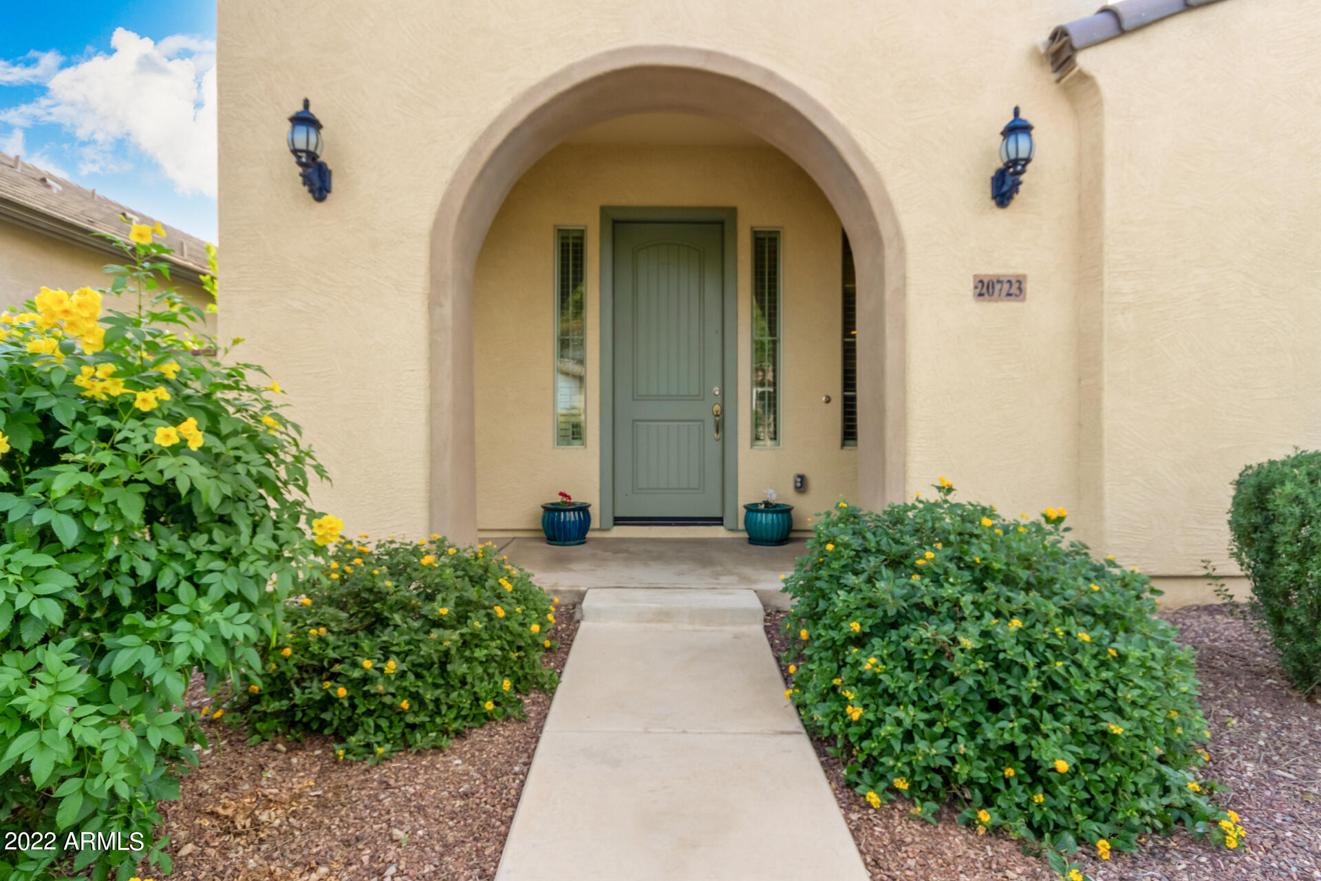 20723 W LEGEND Trail