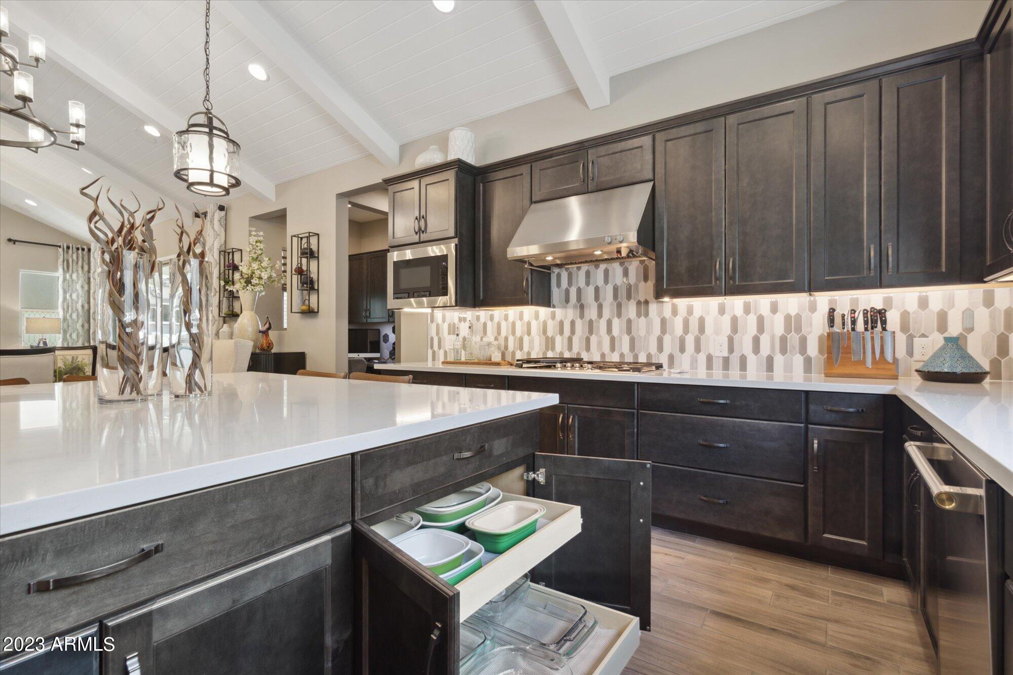 20471 W COOLIDGE Street