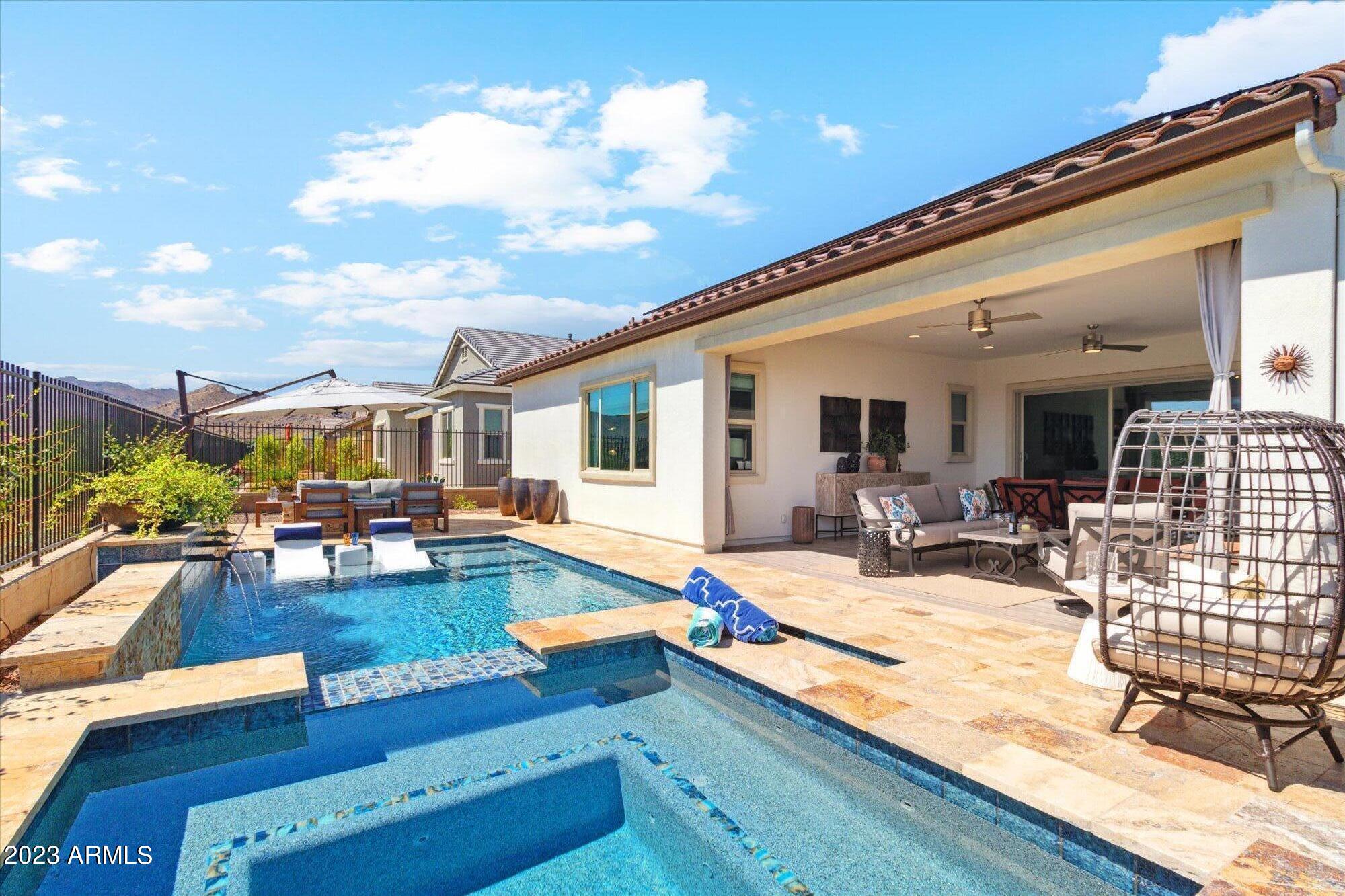 20471 W COOLIDGE Street