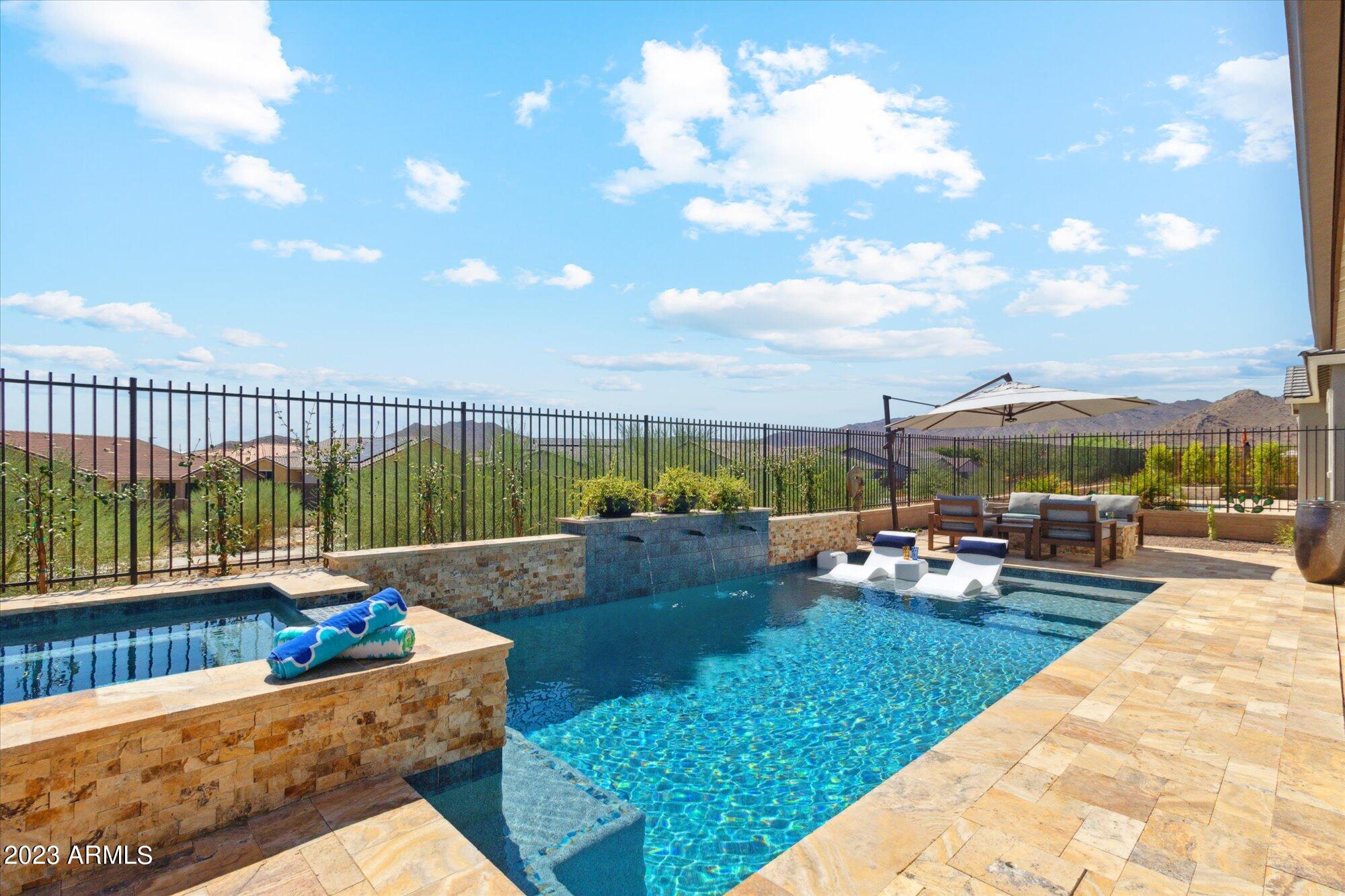 20471 W COOLIDGE Street