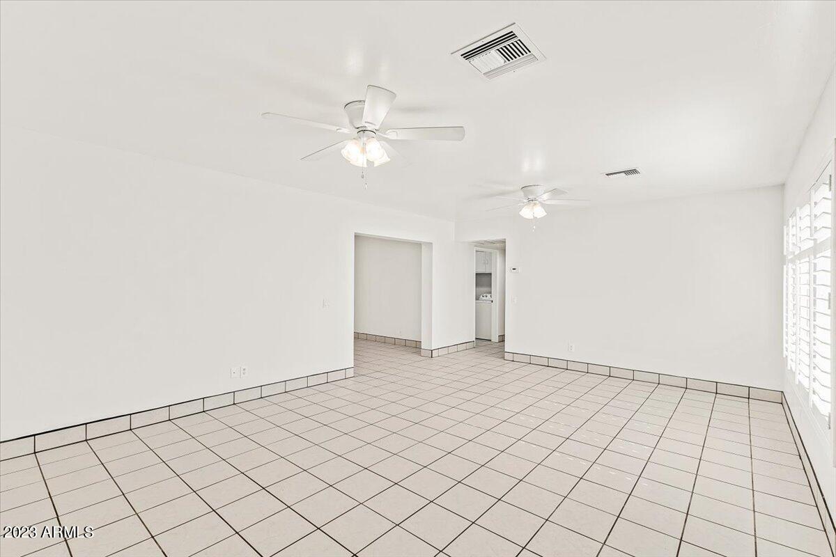 5037 E Clarendon Avenue