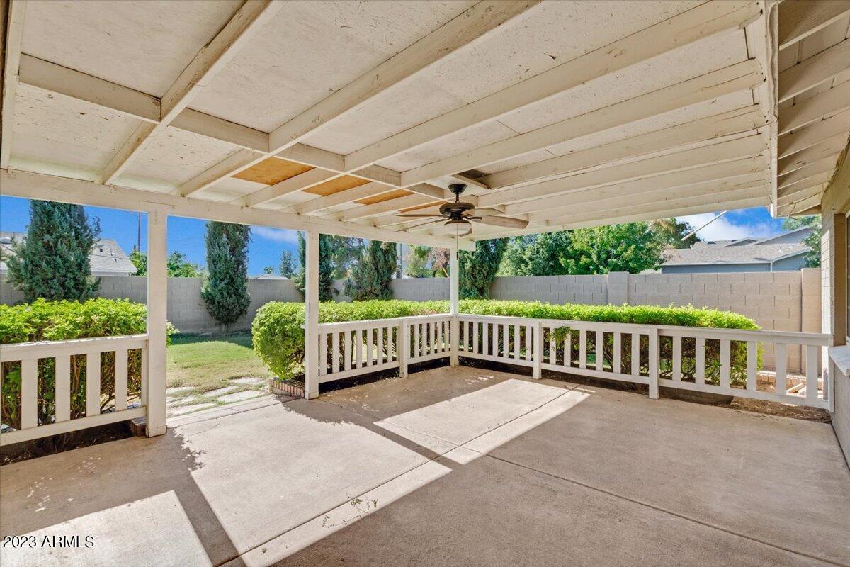 5037 E Clarendon Avenue