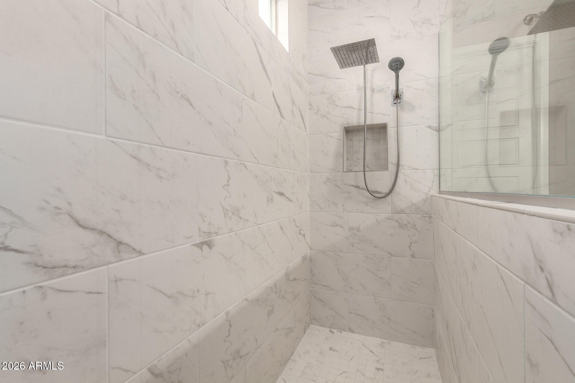 17282 W DAHLIA Drive