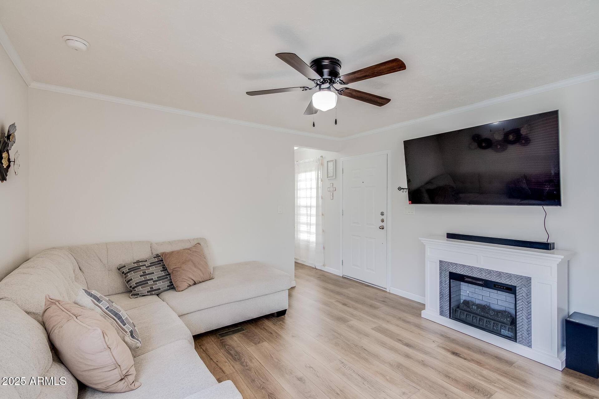 2605 W VAN BUREN Street 104