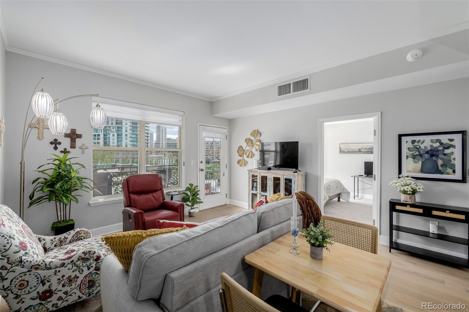 1975 N Grant Street Unit: 509