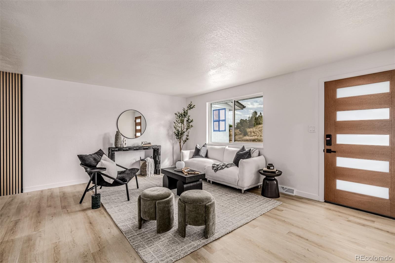 3831 W Rutgers Place