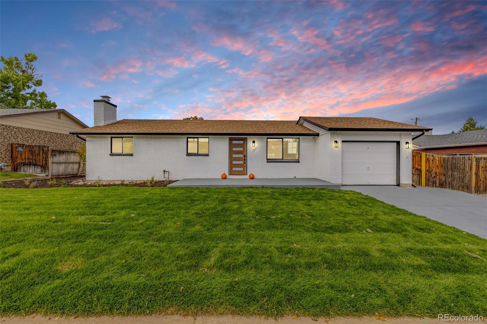 3831 W Rutgers Place