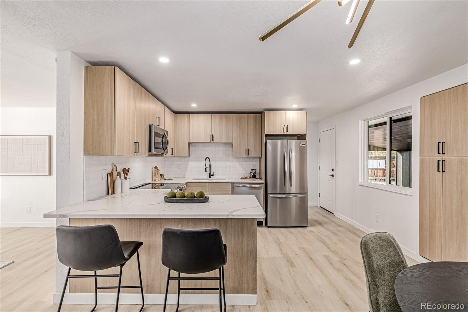 3831 W Rutgers Place