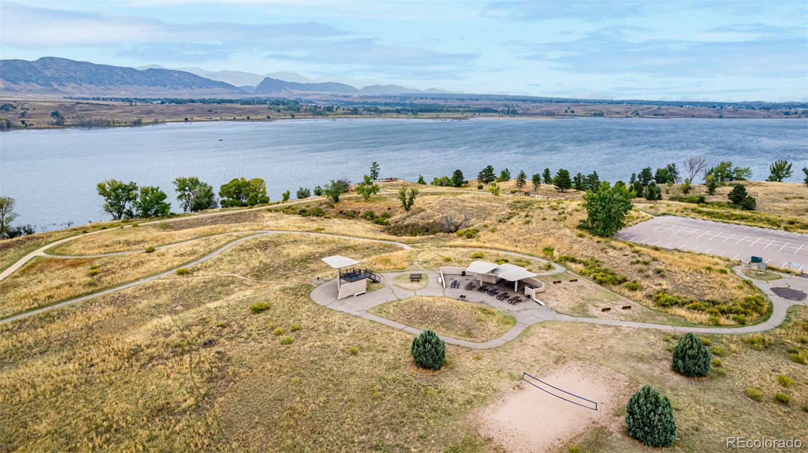 11238 Golden Hour Avenue