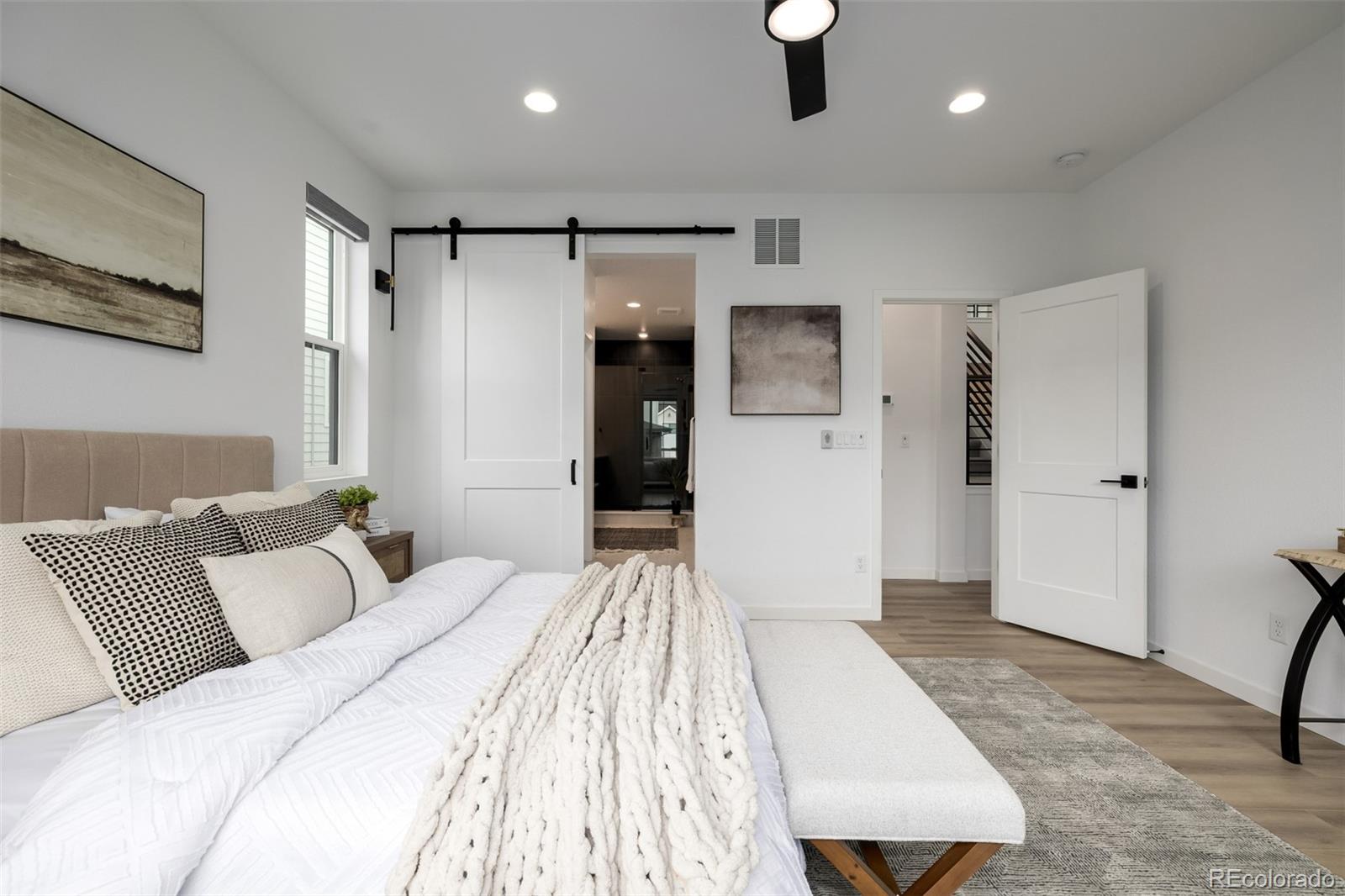 11238 Golden Hour Avenue