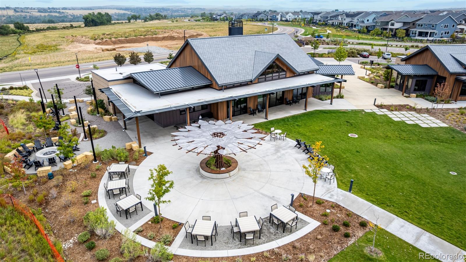 8785 Moonshimmer Trail