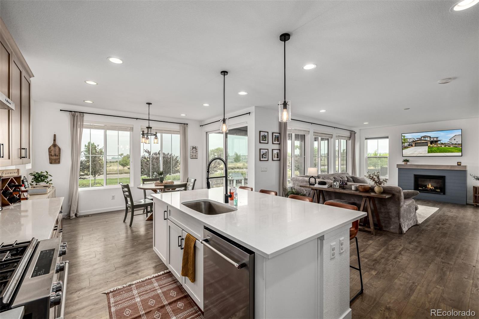 8785 Moonshimmer Trail